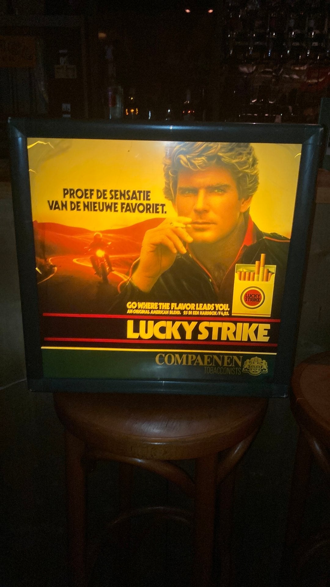 Orginele Lucky Strike lichtbak, Verzamelen, Ophalen, Zo goed als nieuw, Lichtbak of (neon) lamp