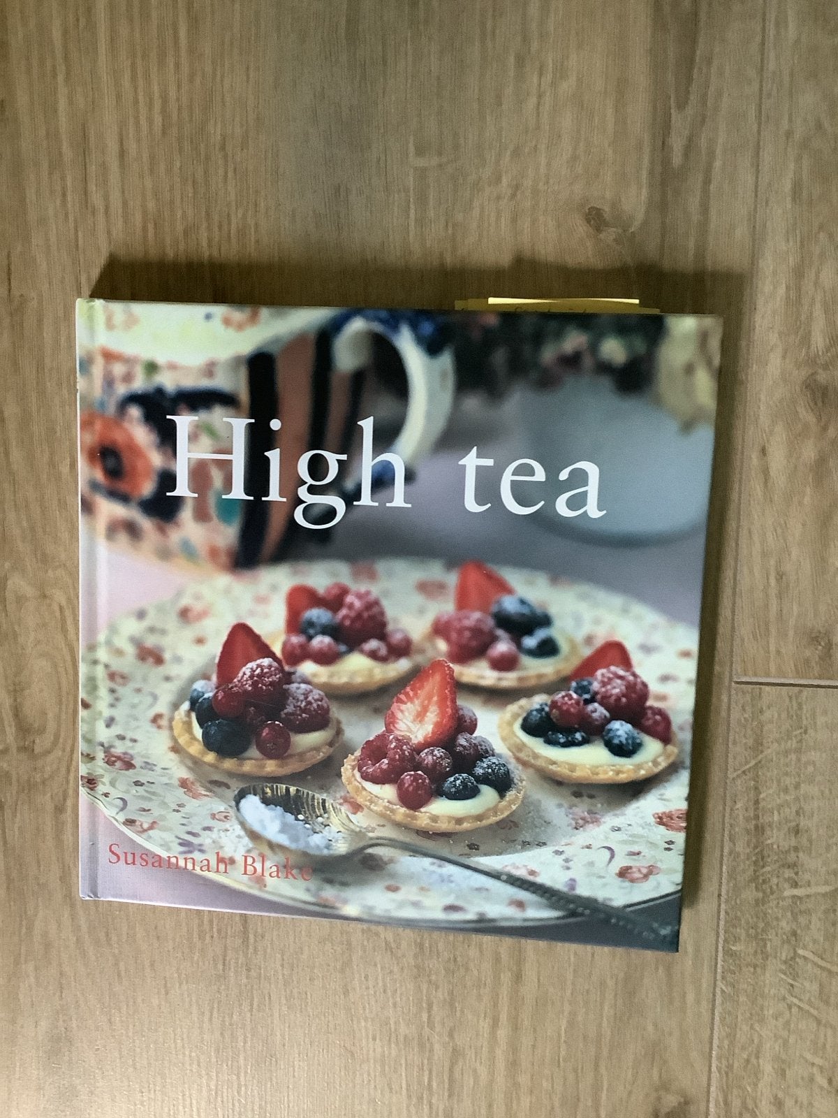 High Tea Kookboek - Susannah Blake, Ophalen of Verzenden, Zo goed als nieuw, Tapas, Hapjes en Dim Sum
