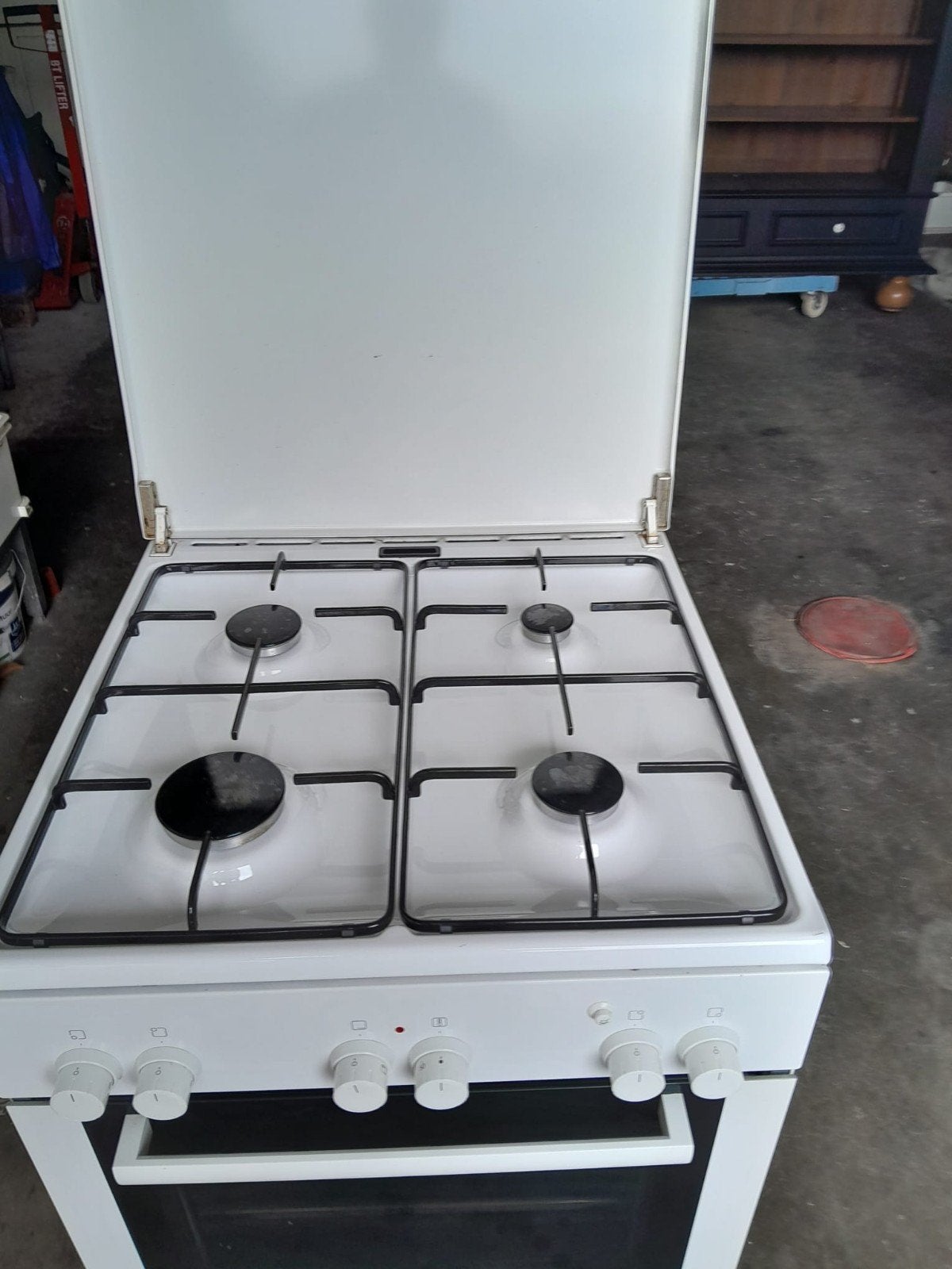 Bosch gasfornuis, Witgoed en Apparatuur, Fornuizen, Grill, Zo goed als nieuw, Gas, Vrijstaand