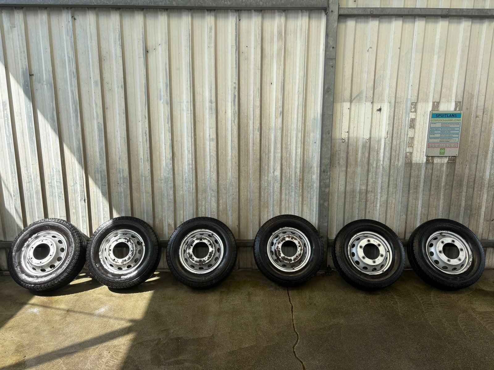 6 velgen met banden voor dubbellucht MAN TGE/VW Crafter, Ophalen, 16 inch, 205 mm, All Season