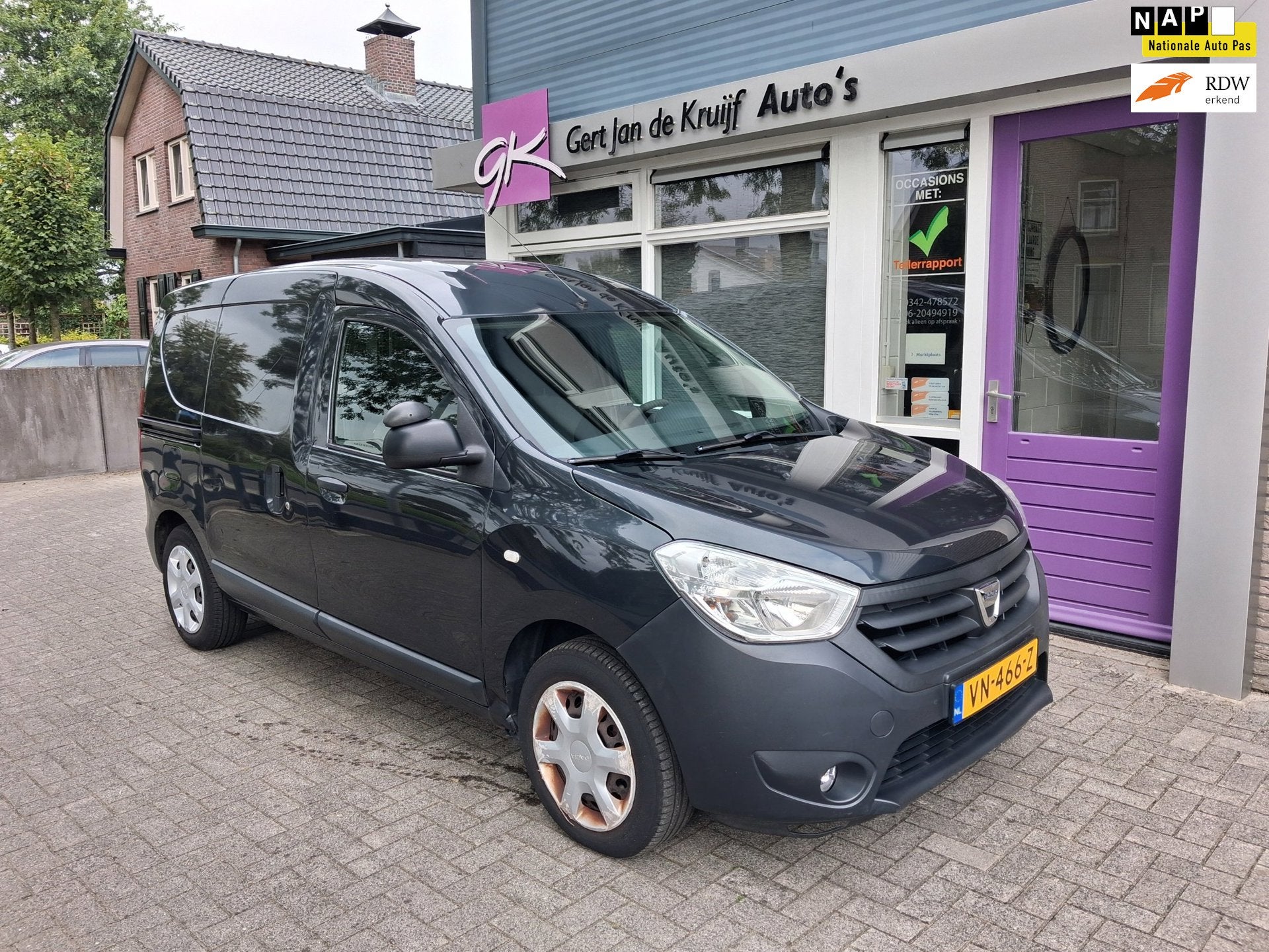 Dacia Dokker 1.5 dCi 75 Ambiance 2 x schuifdeur NAVI & Airco, Auto's, Stof, Gebruikt, 4 cilinders, Origineel Nederlands