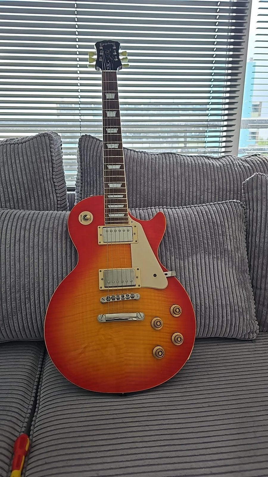 Epihone les paul 1960 standard V1 met certificaat en koffer!, Ophalen, Zo goed als nieuw, Solid body, Epiphone