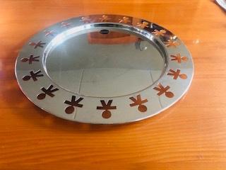 ALESSI Girotondo. 2 dienbladen; 31,5 cm en 40 cm, Huis en Inrichting, Keuken | Keukenbenodigdheden, Gebruikt, Zilver, Ophalen of Verzenden