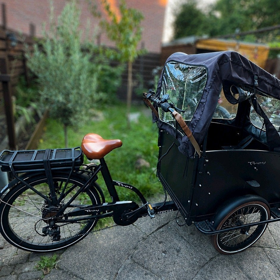 : Elektrische bakfiets / transportfiets

Te koop: net, Fietsen en Brommers, Fietsen | Bakfietsen, Ophalen, Gebruikt, 4 kinderen of meer