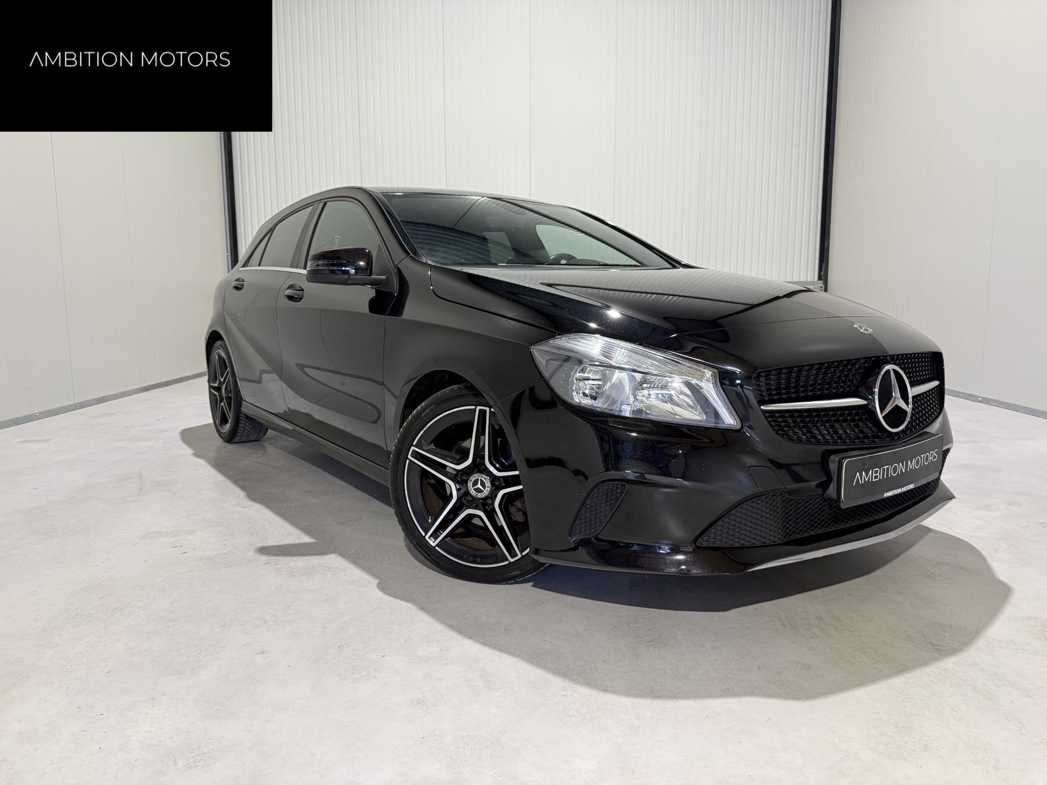 Mercedes-Benz A-klasse 180 Business Solution NAVI/ Sportstoe, Auto's, Voorwielaandrijving, Gebruikt, 4 cilinders, Leder en Stof