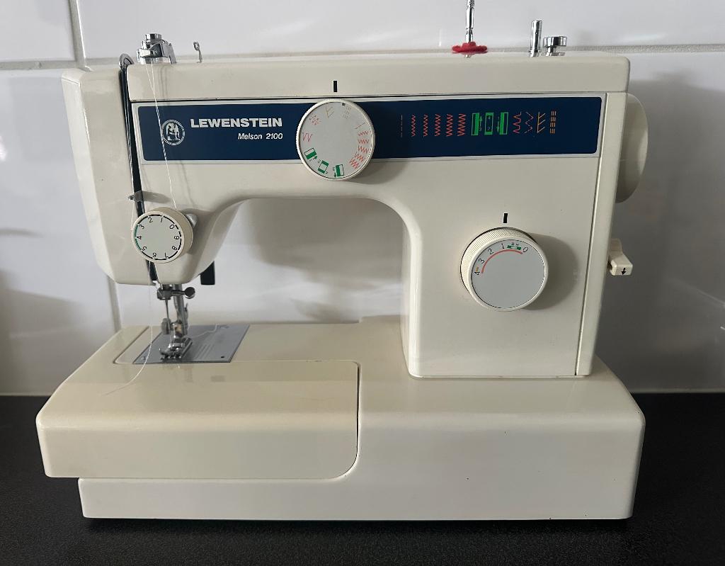 Lewenstein Melson 2100 naaimachine, Hobby en Vrije tijd, Naaimachines en Toebehoren, Ophalen of Verzenden, Gebruikt, Naaimachine