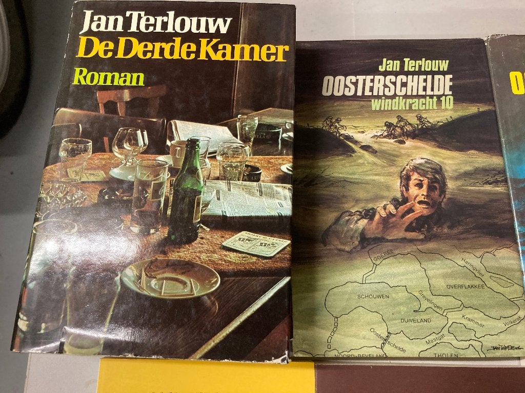 T.K. nog 8 boeken van Jan Terlouw + DVD' s Oorlogswinter, Ophalen of Verzenden, Gelezen, Jan Terlouw, Nederland
