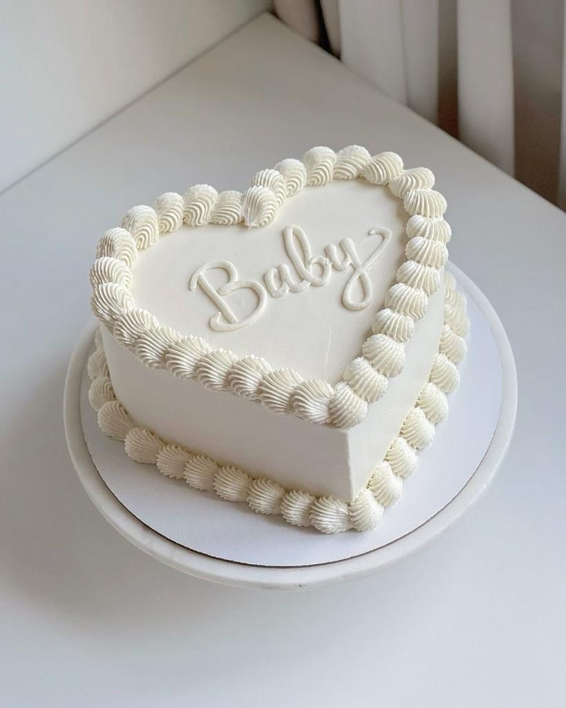 Hartvormige Taart met 'Baby' Decoratie gender reveal, Ophalen, Nieuw, Taarten, Bakvorm