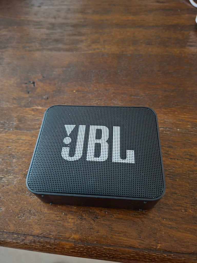 JBL Go2  draagbare Bluetooth-speaker., Gebruikt, JBL, Overige typen, Ophalen of Verzenden