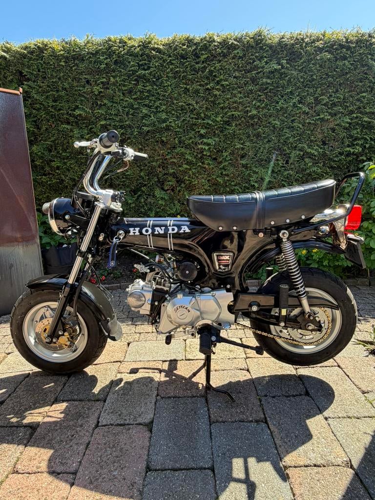 Skyteam dax 50cc met kenteken, Fietsen en Brommers, Ophalen of Verzenden, Zo goed als nieuw, Overige modellen