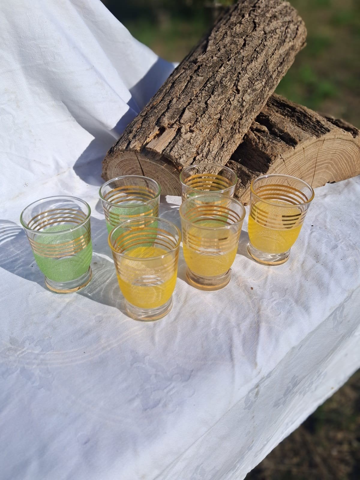 Set van 6 vintage borrelglaasjes - geel en groen, Antiek en Kunst, Antiek | Glas en Kristal, Ophalen of Verzenden