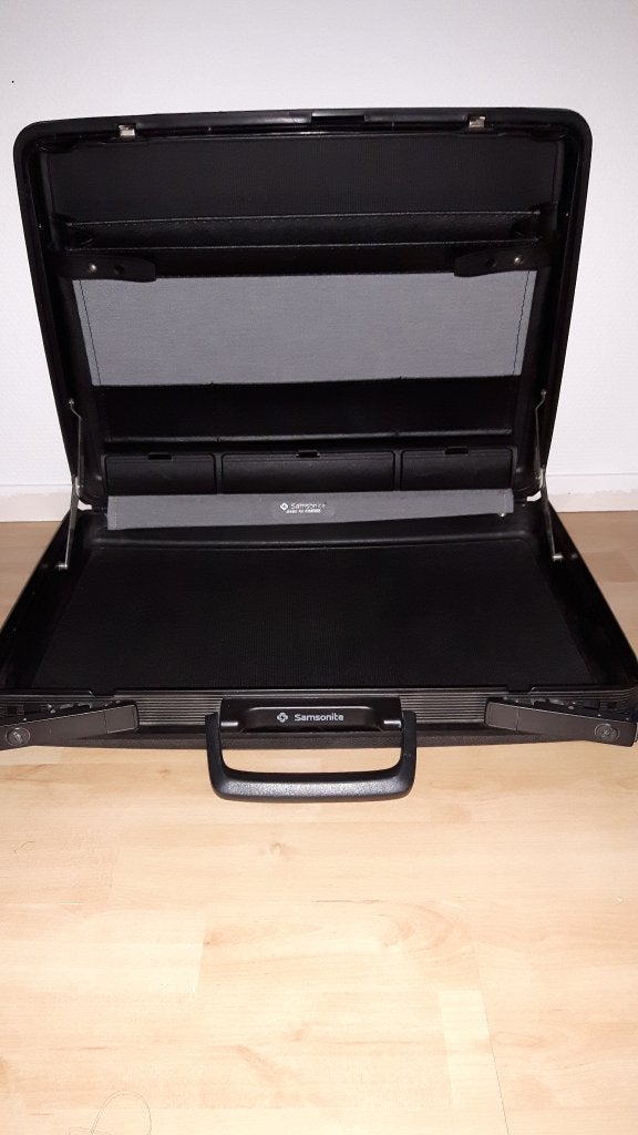 Samsonite Aktetas / Attachékoffer - Zwart, Gebruikt, Hard kunststof, Slot, Minder dan 50 cm