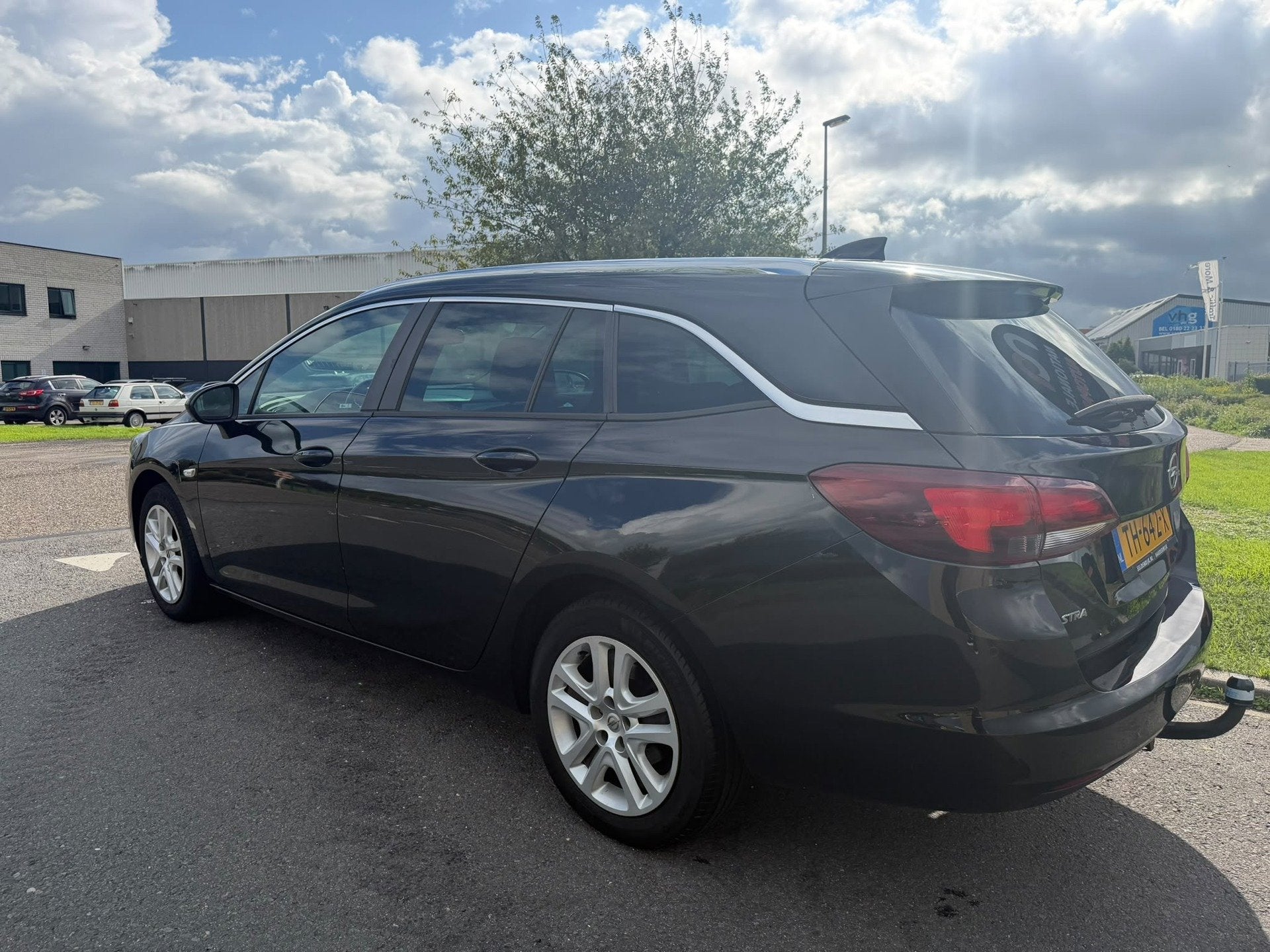 Opel Astra Sports Tourer Opel Astra Sports Tourer 1.0 Online, Gebruikt, Euro 6, 1178 kg, 620 kg