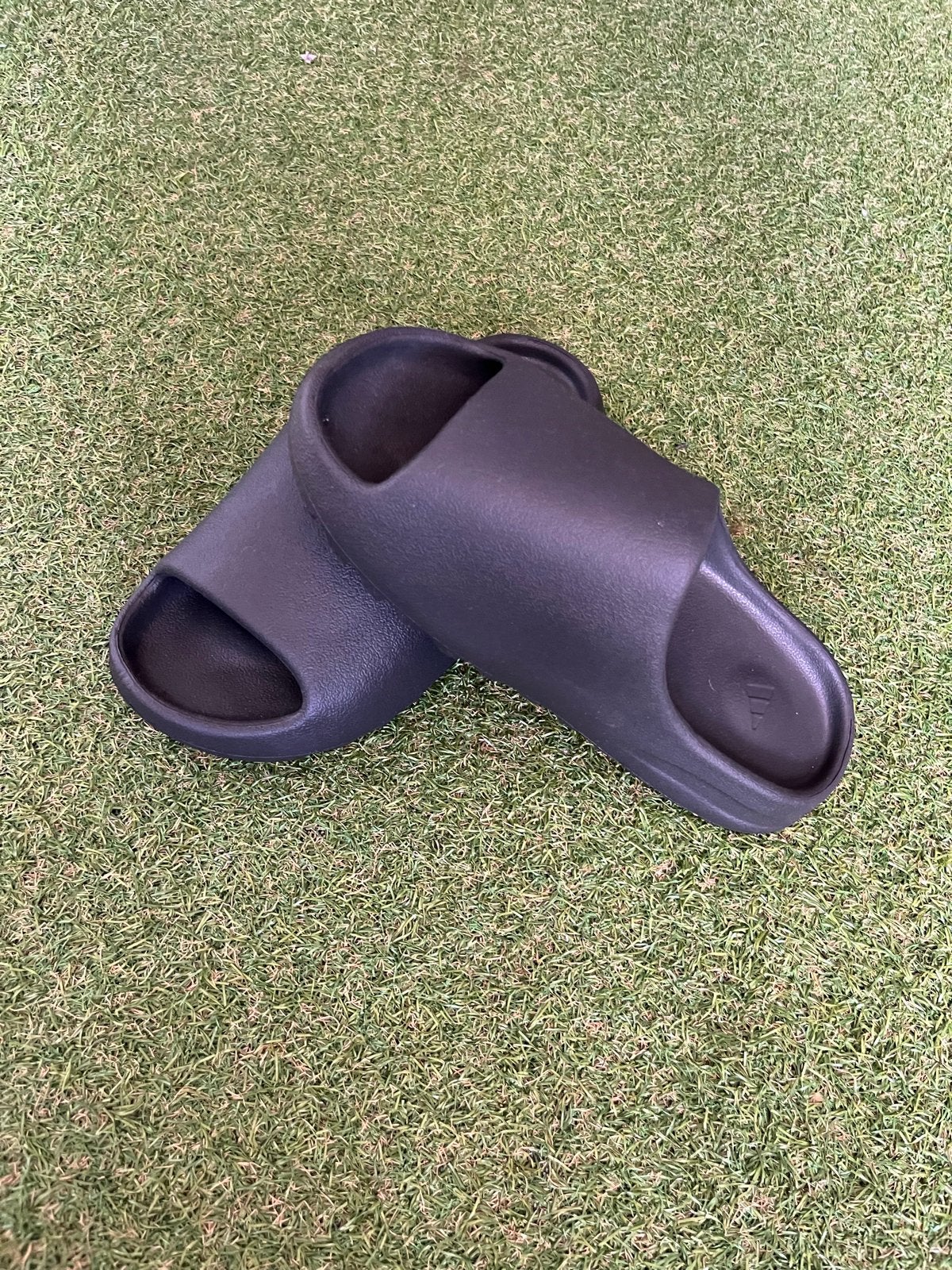 Nieuwe Yeezy Slides - Maat 40 (vallen kleiner), Ophalen, Nieuw, Zwart, Slippers