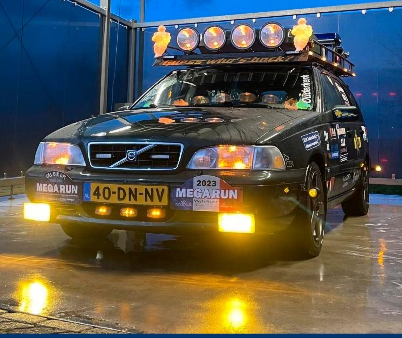 Carbage run Volvo V70 2.4 170PK AUT 1999 Groen, Auto's, 1465 kg, Stationwagon, 2435 cc, Particulier