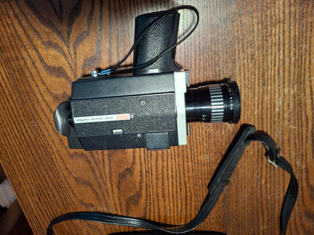 8mm smalfim camera super8 Eumig 308 super zoom reflex, Audio, Tv en Foto, Videocamera's Analoog, Ophalen of Verzenden, 8mm