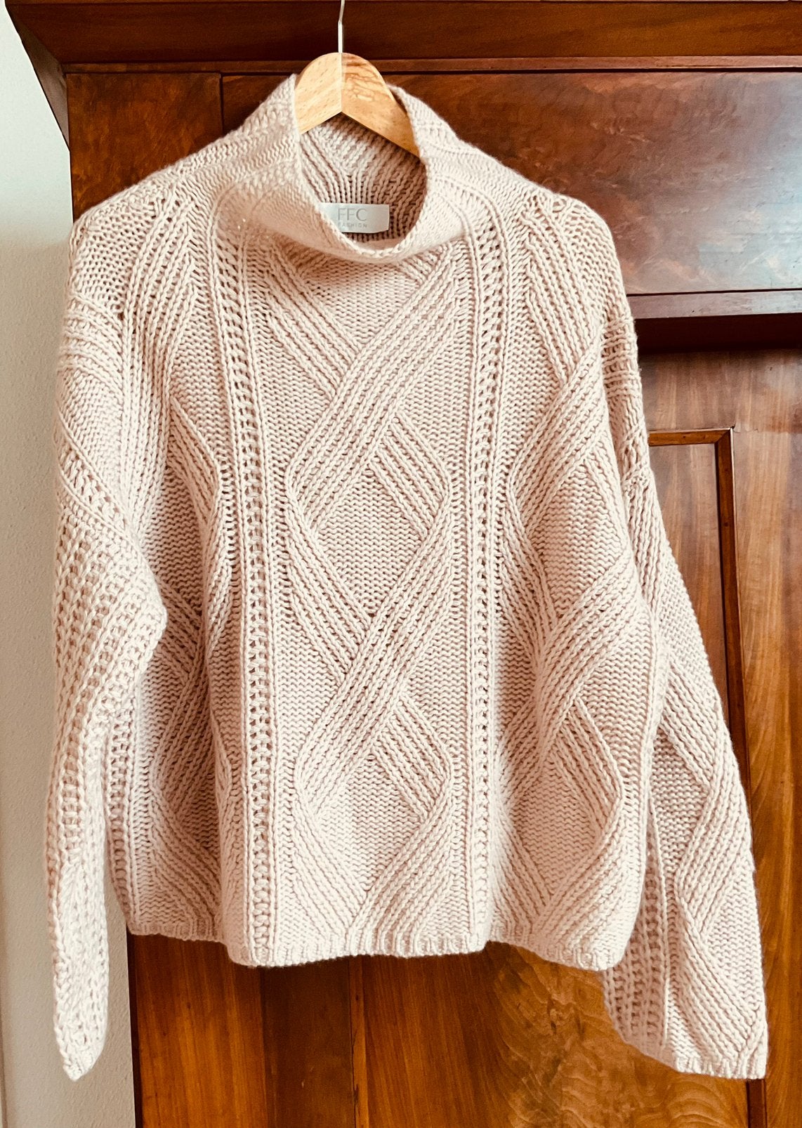 PRACHTIGE FFC  CASHERE/WOL TRUI ( NIEUW ), Verzenden, Zo goed als nieuw, Maat 38/40 (M), Beige
