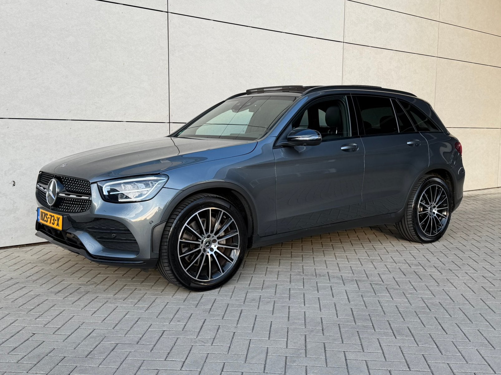 Mercedes-Benz GLC 300 258pk 4MATIC/PANO/LEER/TREKHAAK2019, Auto's, Automaat, Parkeerassistent, 4 cilinders, 258 pk