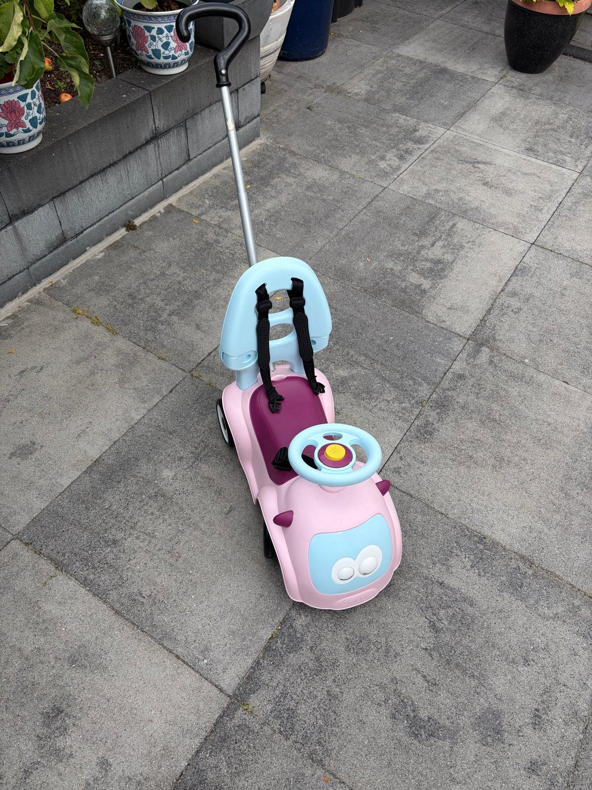 Roze loopauto met duwstang en veiligheidsgordel, Ophalen, Gebruikt, Loopvoertuig