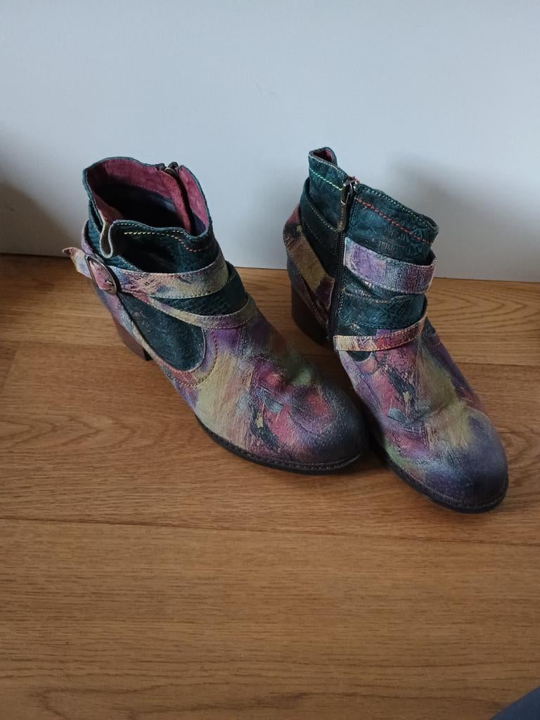 Laura Vita maat 38 enkellaars, Kleding | Dames, Schoenen, Overige kleuren, Lage of Enkellaarzen, Ophalen of Verzenden, Zo goed als nieuw