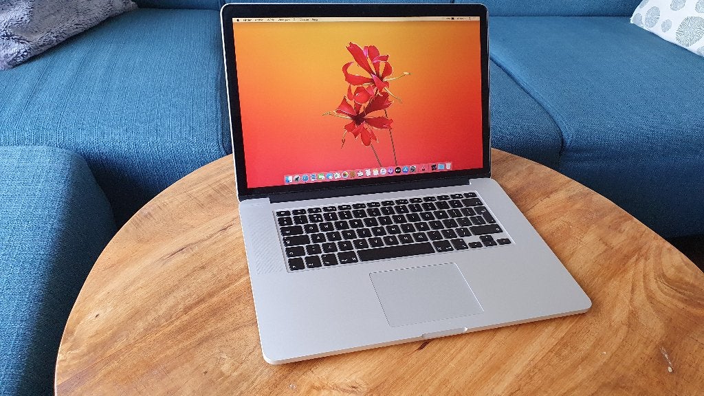 Macbook Pro 15 inch (prachtige staat, core i7, accu defect), Computers en Software, MacBook Pro, 256 GB, 8 GB, Ophalen of Verzenden
