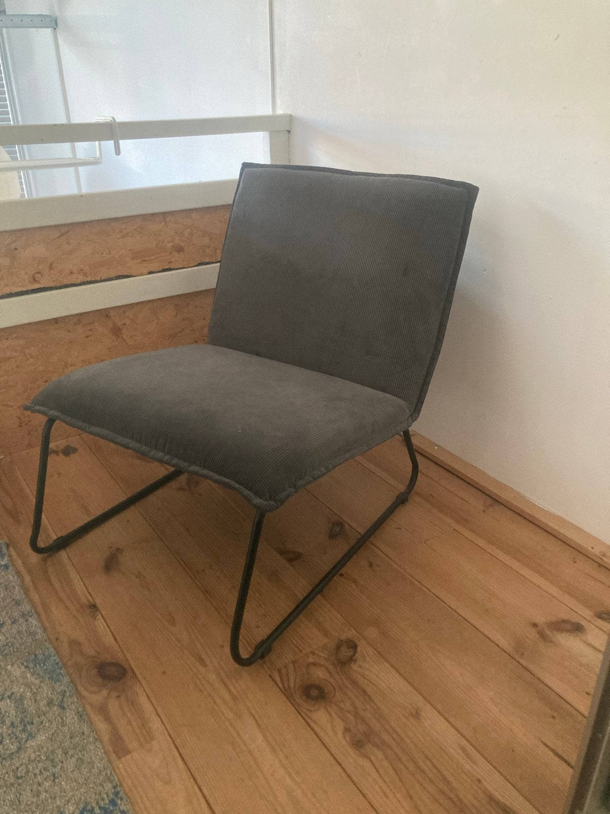 Fauteuil Corderoi stof grijs met zwart staal, Ophalen, 75 tot 100 cm, Zo goed als nieuw, Stof
