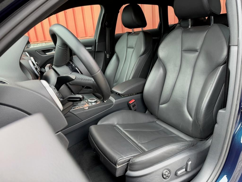 Audi A3 SPORTBACK 35 TFSI 3x S-Line Virtual Carplay incl BTW, 4 cilinders, 150 pk, Blauw, Bedrijf