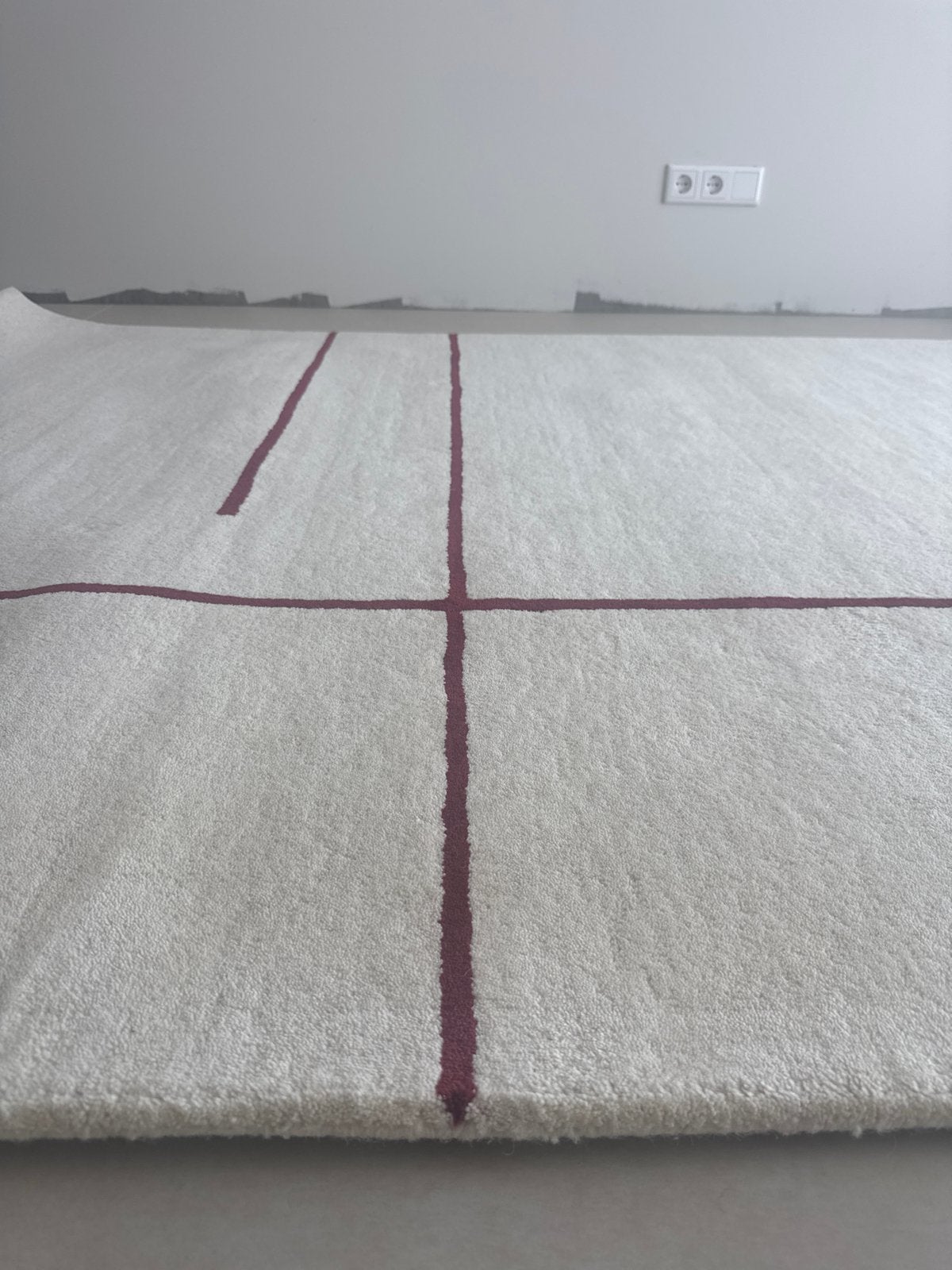 Nieuw Fonq tapijt beige met bordeaux details 170x240, Ophalen, Beige, 150 tot 200 cm, Rechthoekig