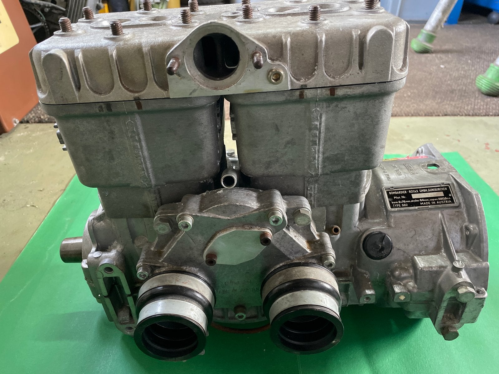 Defect Rotax 2-cilinder blok 580CC - Onderdelen, Motoren, Ophalen of Verzenden, Gebruikt