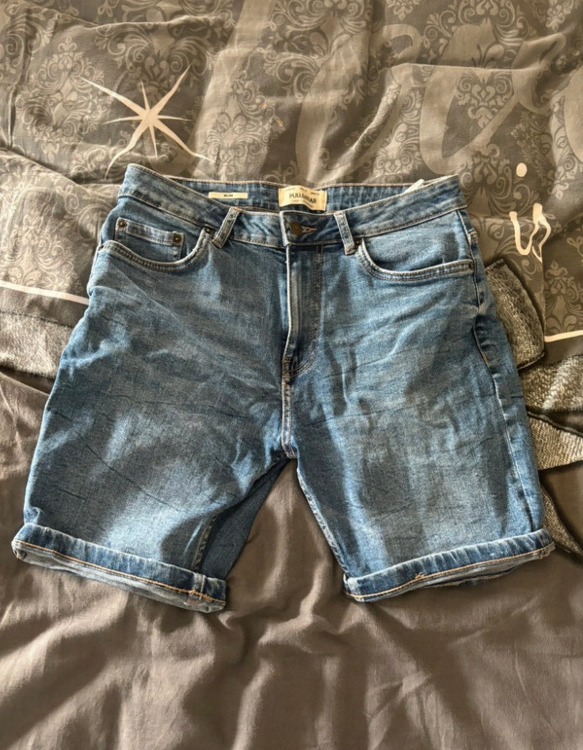 Pull & Bear heren korte broek maat 40, Ophalen of Verzenden, Zo goed als nieuw, Blauw, W32 (confectie 46) of kleiner