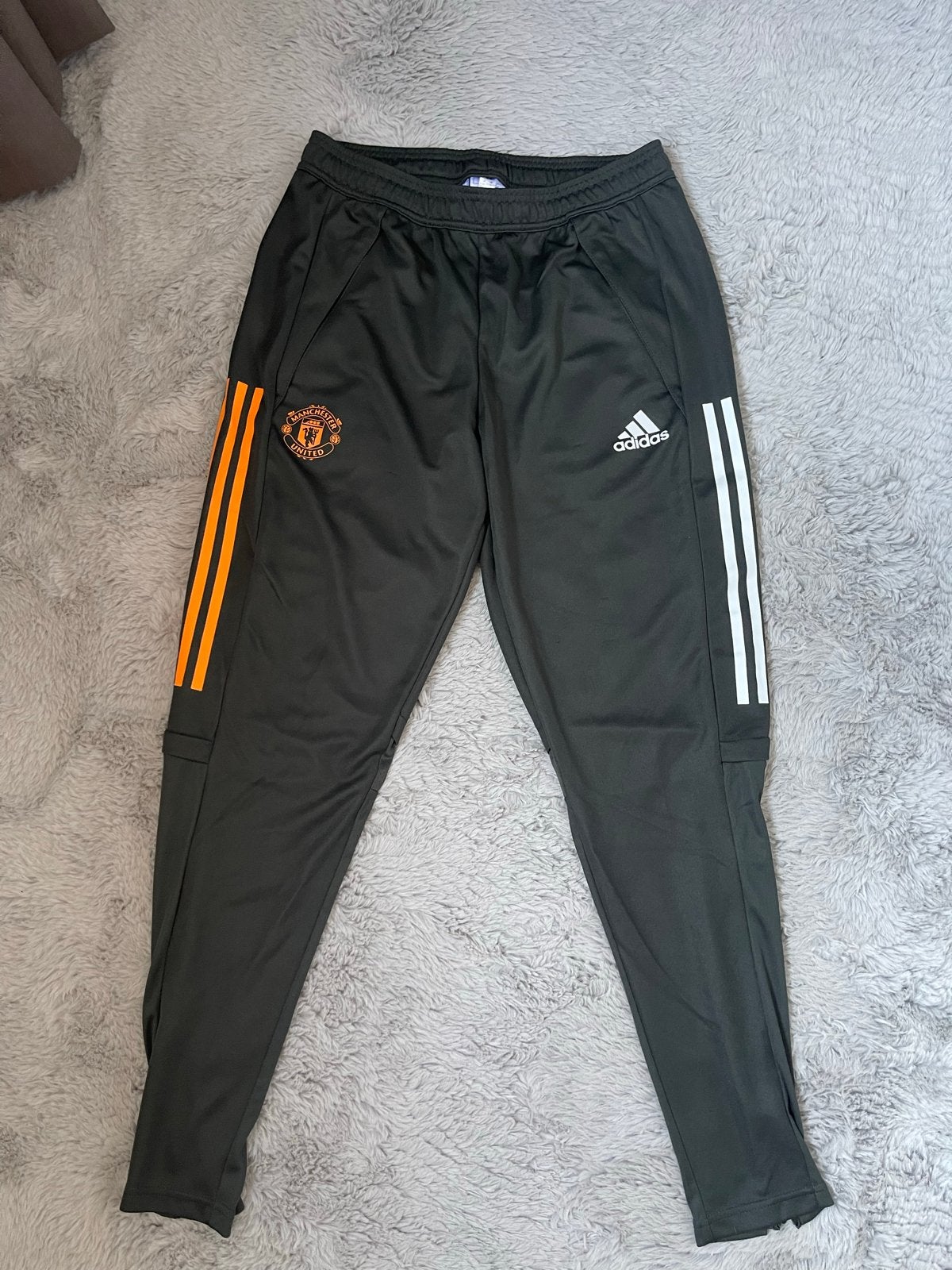 Adidas Manchester United Trainingspak Maat M, Maat 48/50 (M), Ophalen of Verzenden, Zo goed als nieuw, Voetbal