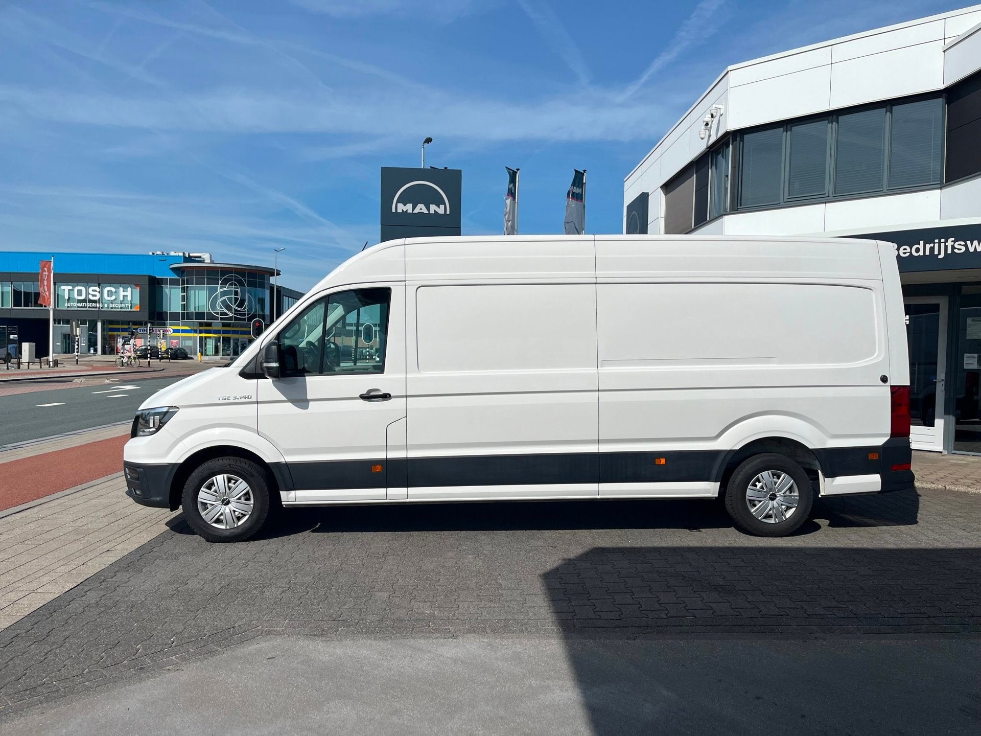 MAN TGE 35 L4H3 lange wielbasis, cruisecontrol, multistuur, Dealer onderhouden, Stof, Gebruikt, 4 cilinders