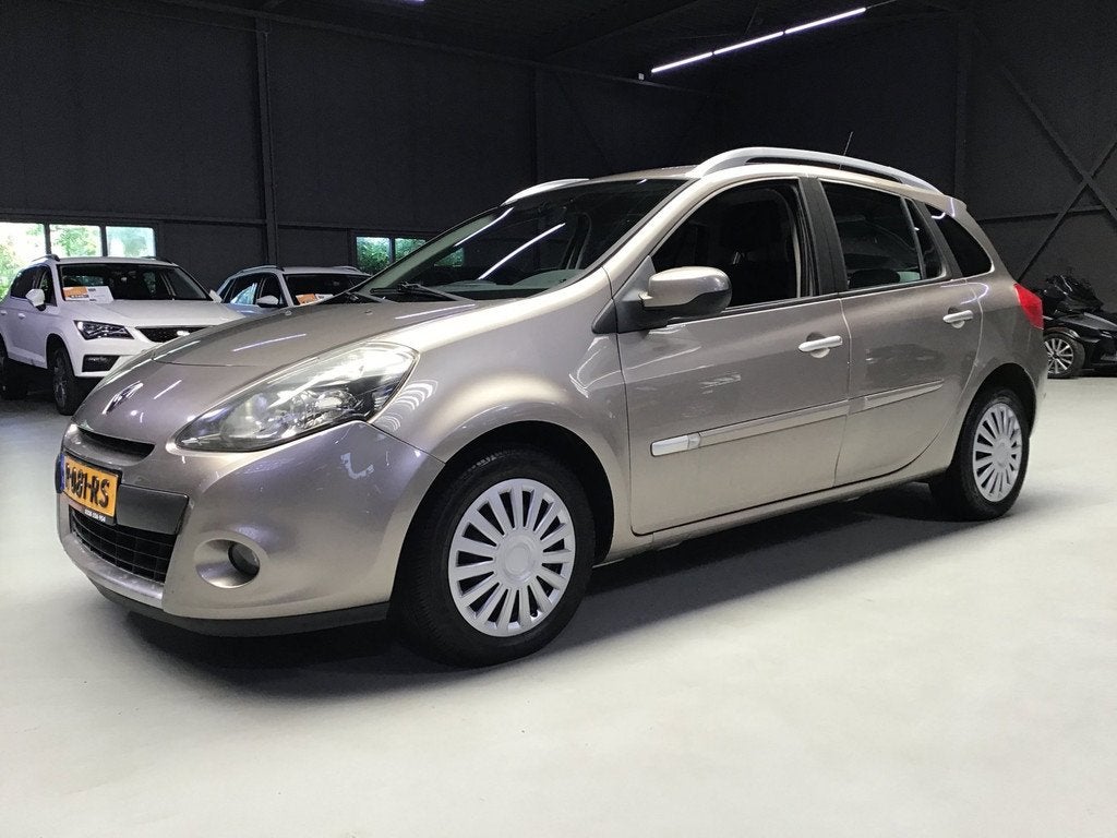 Renault Clio Estate 1.2-16V Sélection Business I Airco Koud, Gebruikt, 4 cilinders, 49 €/maand, Handgeschakeld