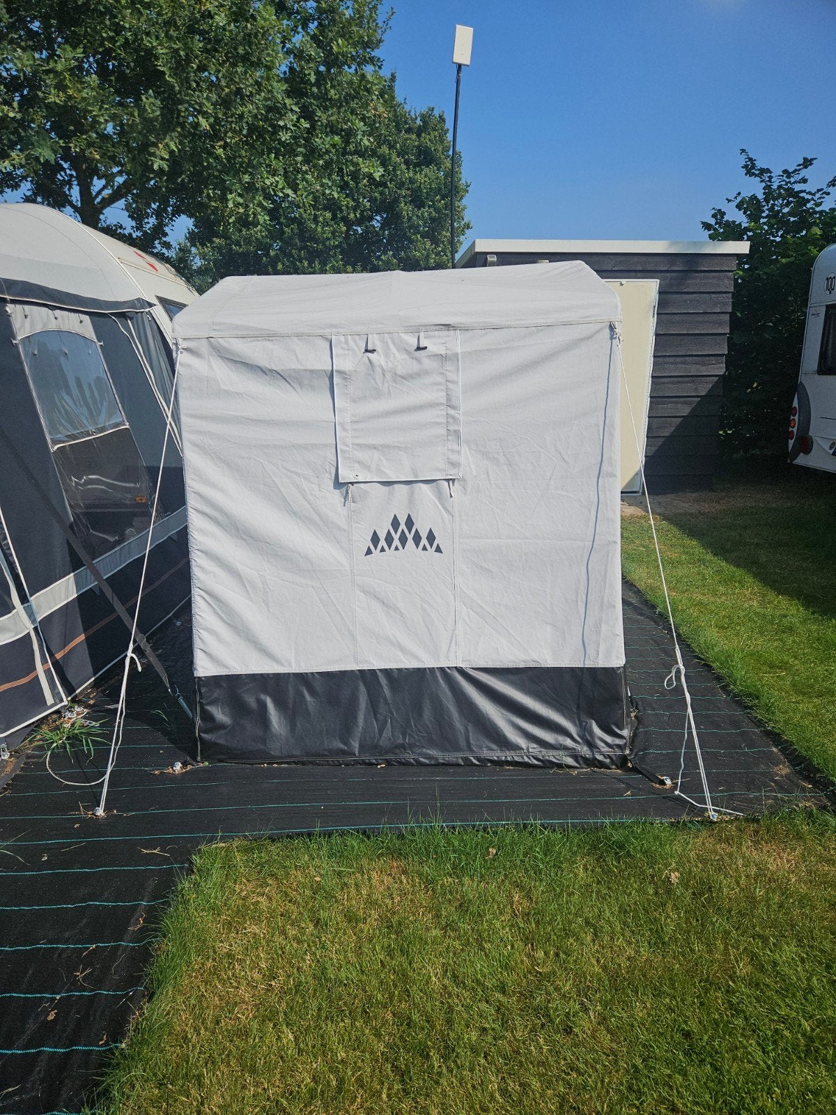 Nette voortent/bijzettent - Ideaal voor camping, Ophalen, Tot en met 2