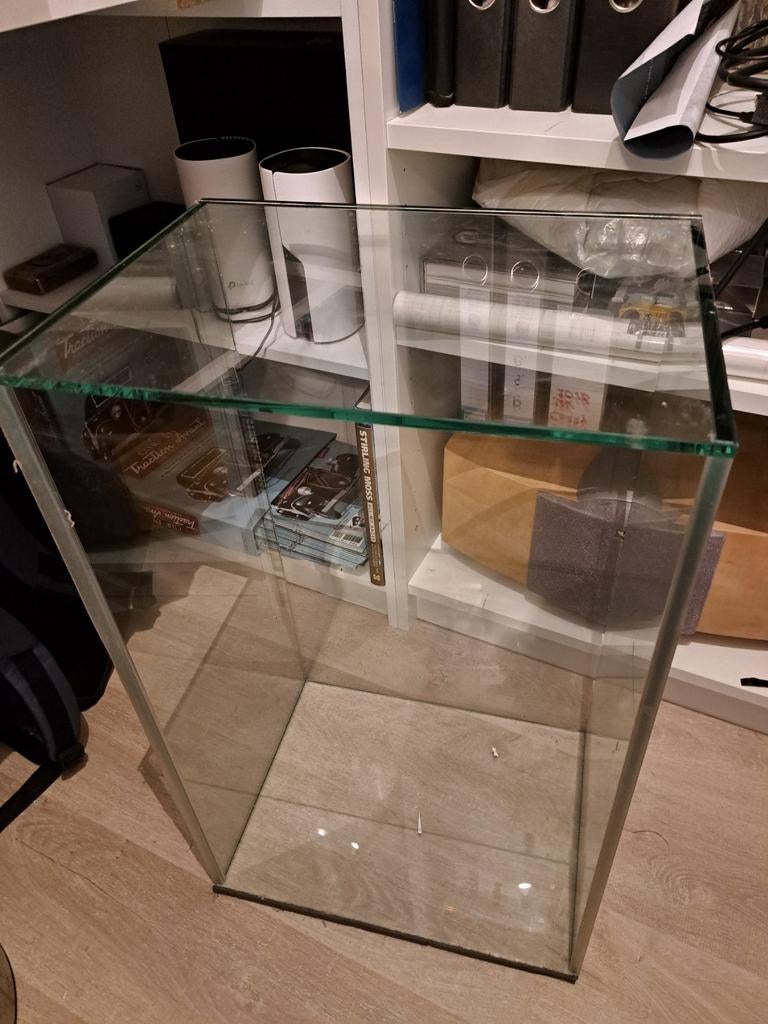 Glas vitrine, Dieren en Toebehoren, Vissen | Aquaria en Toebehoren, Ophalen, Overige typen