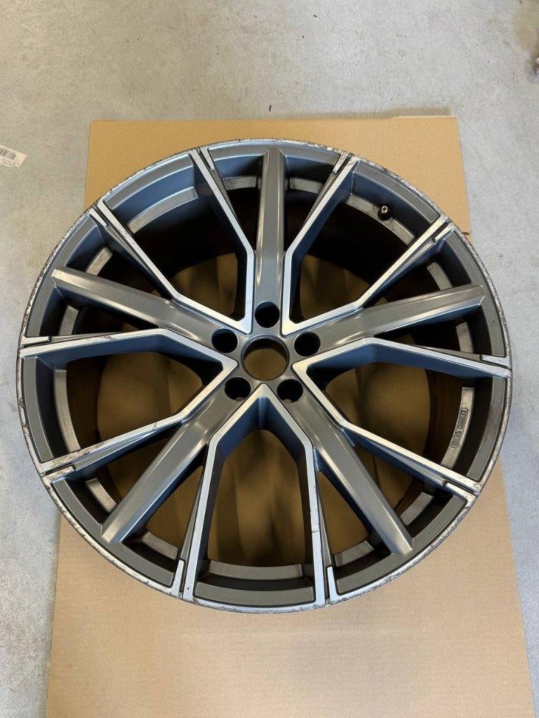 Audi 22 inch velgen – 4 stuks (2 goed, 2 defect), Auto-onderdelen, Banden en Velgen, Gebruikt, Velg(en), Overige maten, Ophalen of Verzenden