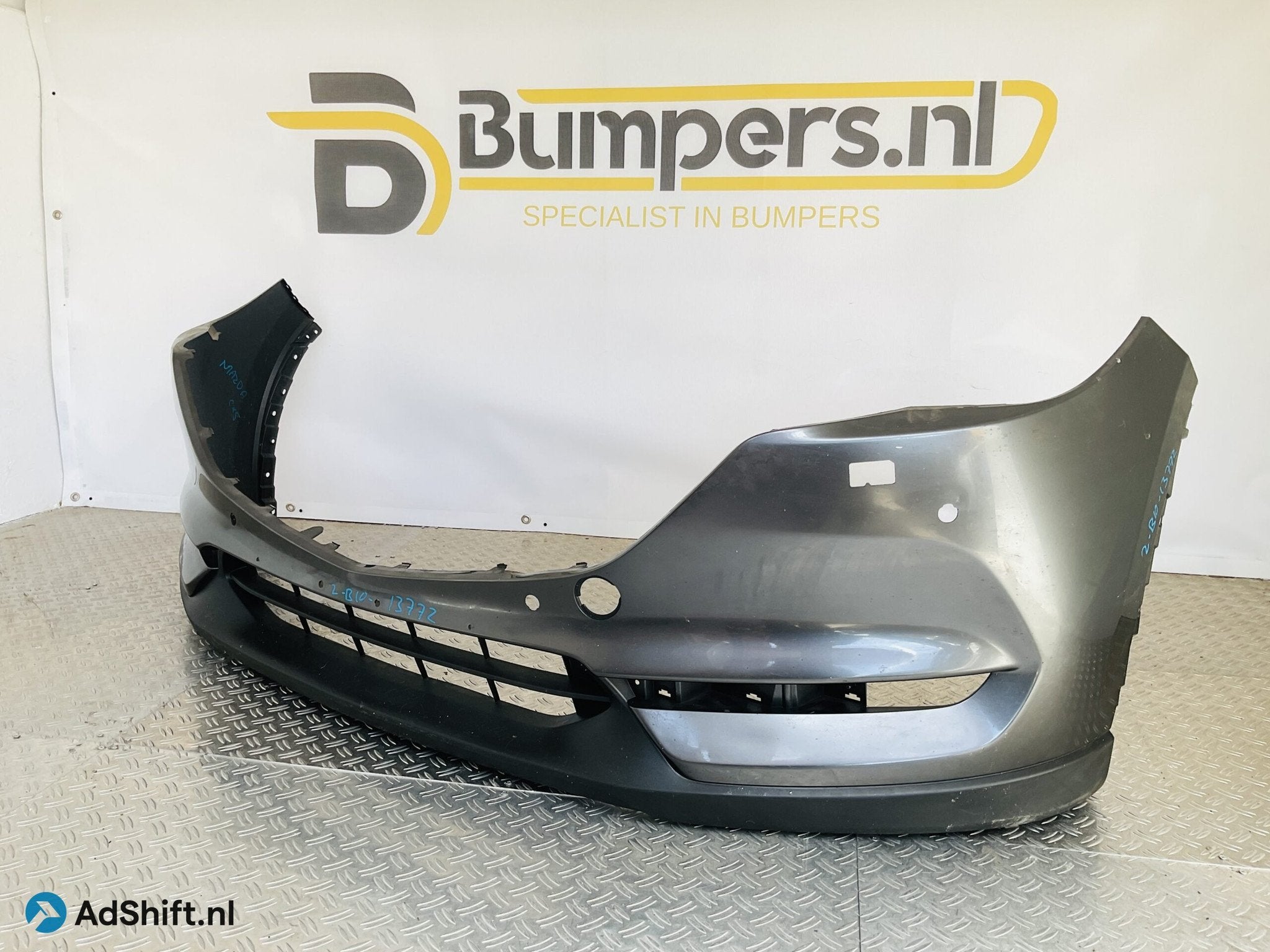 Bumper Mazda CX5 2017-2021 kls pdc Voorbumper 2-B10-13772R, Bumper