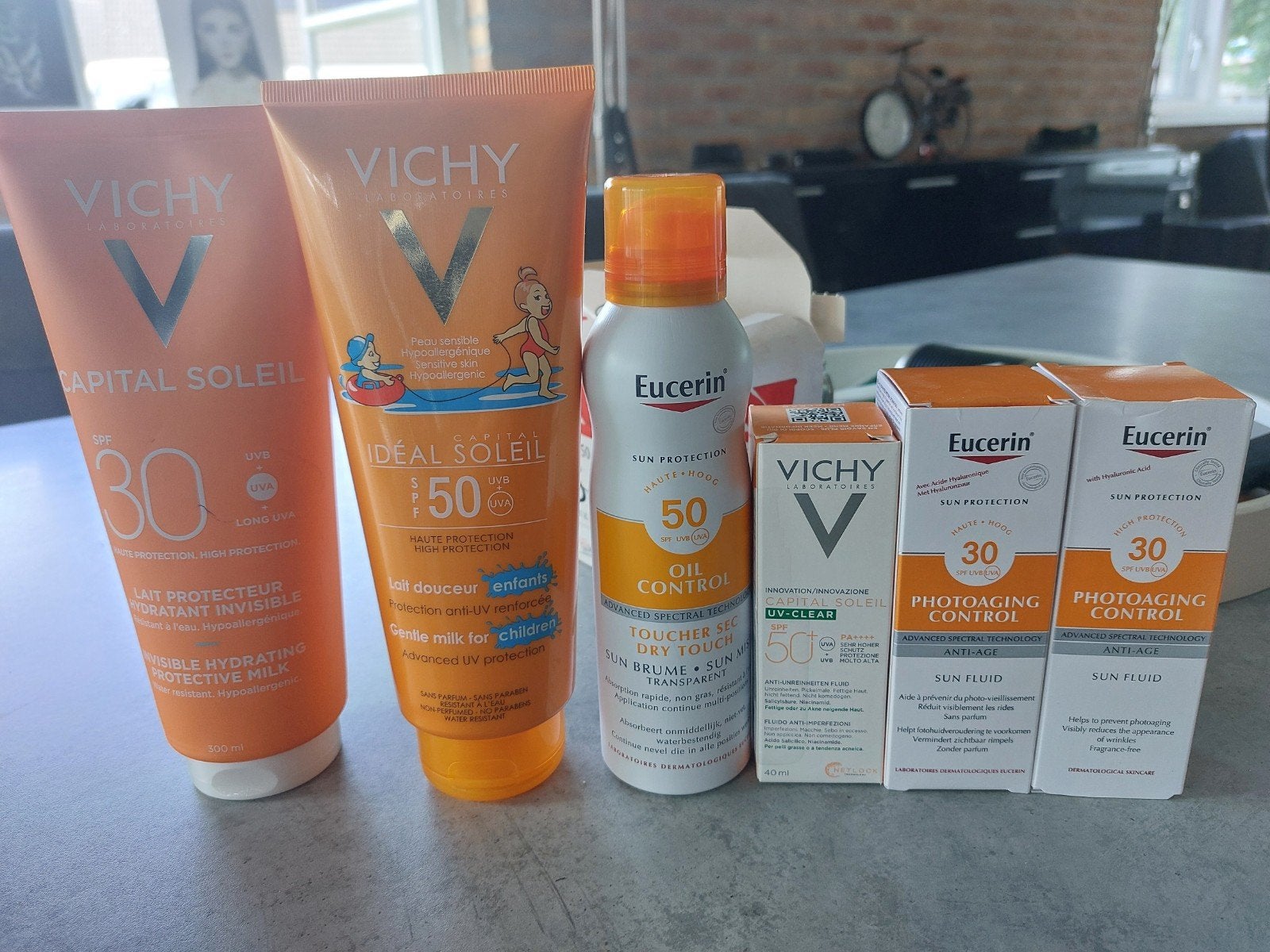 Zonnebrand net over de houdbaarheid vichy en eucerin, Ophalen of Verzenden, Zonnebrand of After Sun