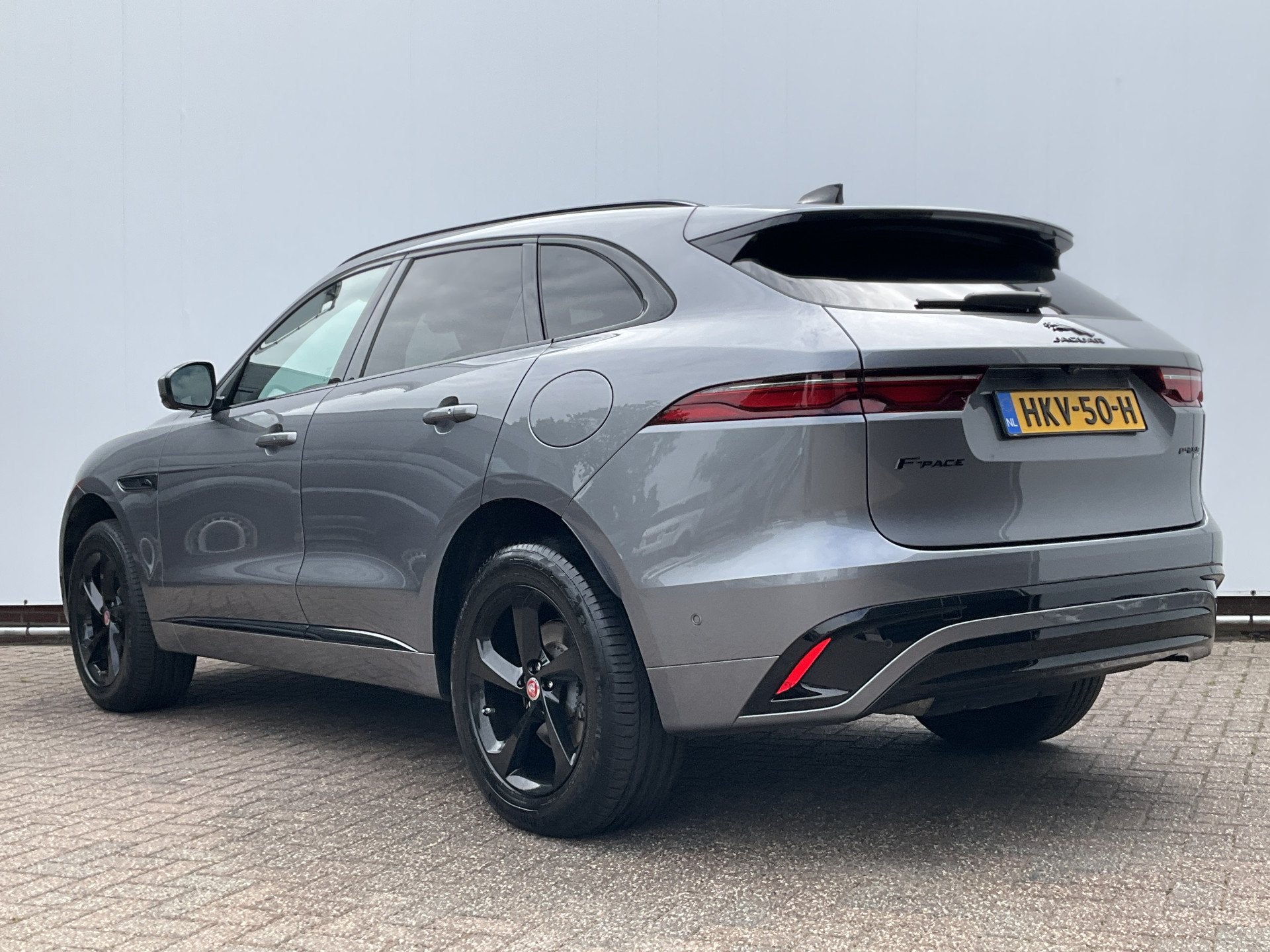 Jaguar F-Pace 2.0 P400e PHEV R-Dynamic SE Pano 360 Meridia, Auto's, Jaguar, Automaat, 404 pk, Gebruikt, Euro 6