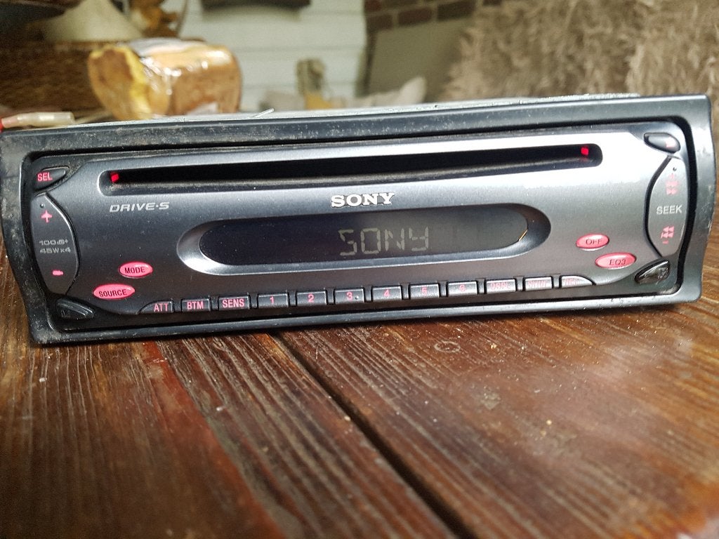 Sony CDX-S1000   4x45w, Ophalen of Verzenden, Gebruikt