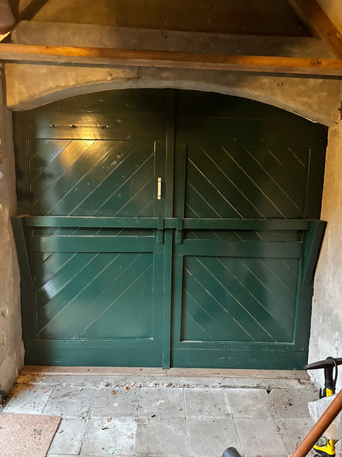 Houten openslaande garagedeuren / schuurdeuren jaren 60, Ophalen, Gebruikt, 120 cm of meer, Garagedeur