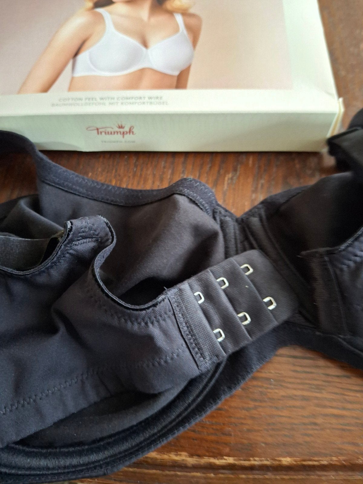 Triumph beugel bh 100b, Zwart, Maat 42/44 (L), Ophalen of Verzenden, Lingerie of Zwemkleding