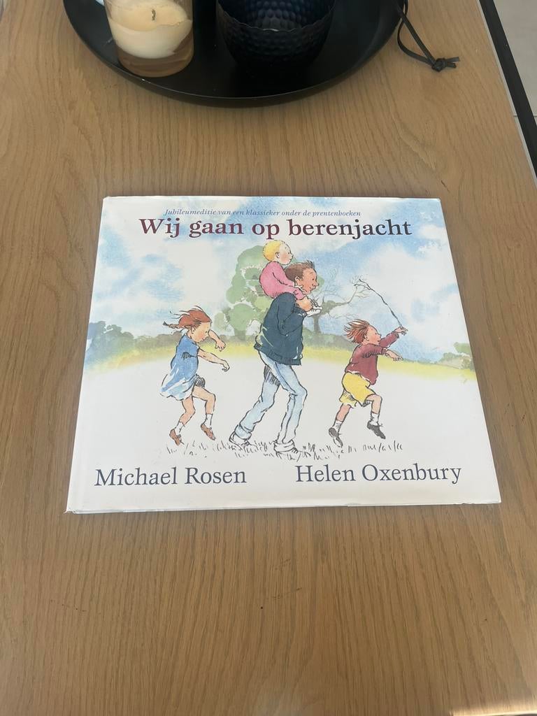Jubileumeditie - Wij gaan op berenjacht, Ophalen of Verzenden, Zo goed als nieuw, Bernice Berkleef; Helen Oxenbury, Prentenboek