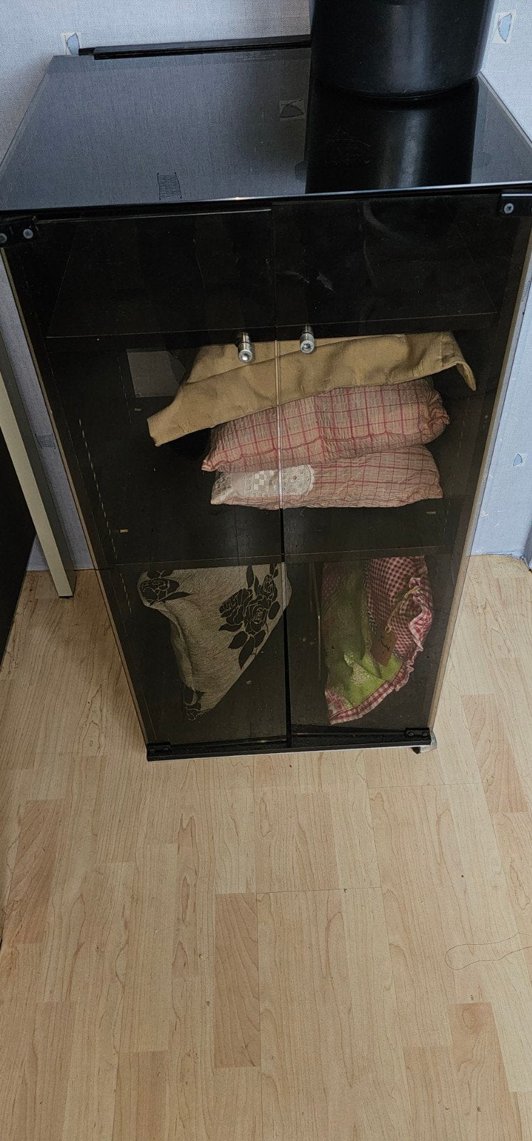 Sherwood audio kast, Ophalen