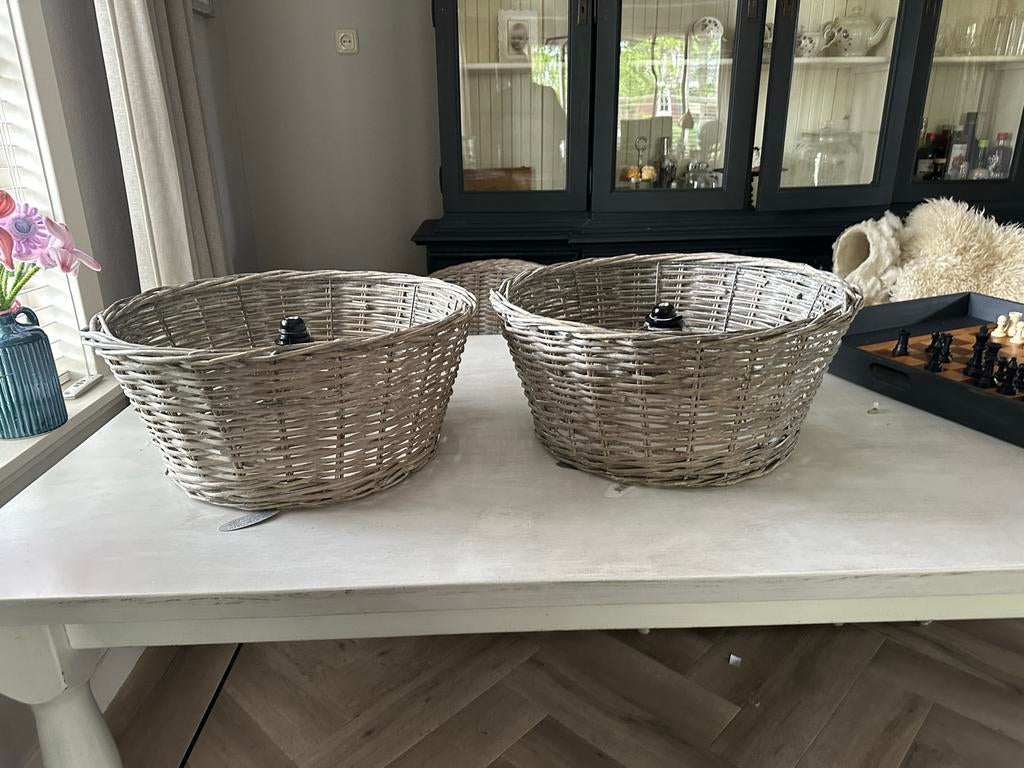 Set van 2 rieten lampenkappen - landelijke stijl, Ophalen, Zo goed als nieuw