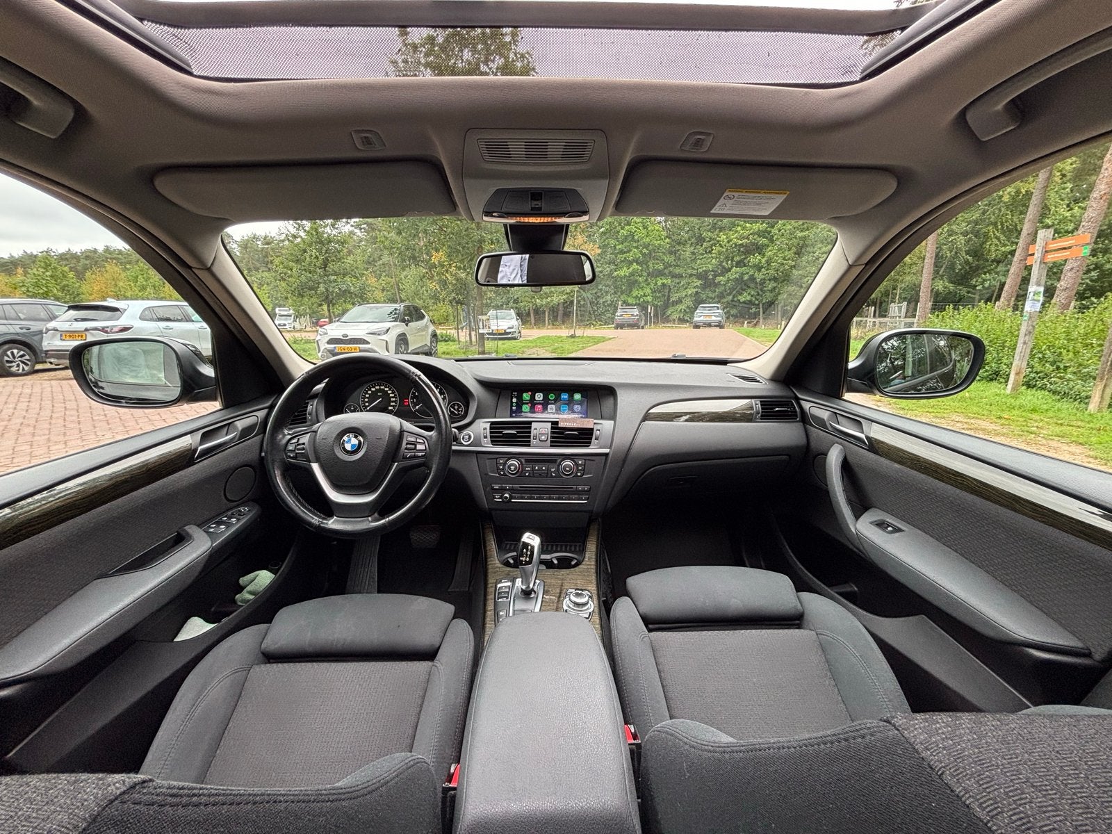 BMW X3 Xdrive28i - AUT | Carplay | Panorama | Trekhaak, Auto's, Dealer onderhouden, Stof, Zwart, 2000 kg