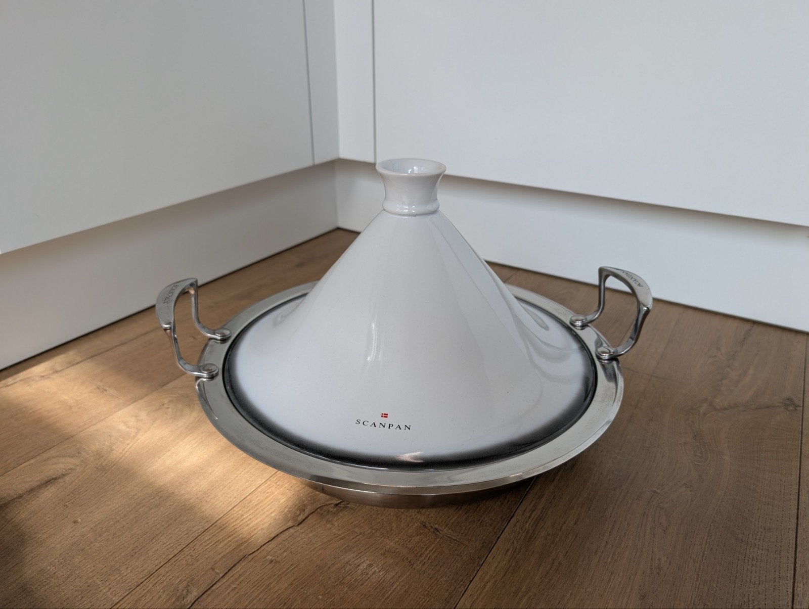 Scanpan Tajine 32 cm - Zo goed als nieuw - rvs, Ophalen of Verzenden, Zo goed als nieuw, Overige materialen