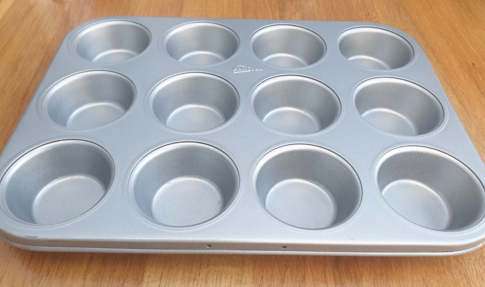 ZGAN cupcake bakvorm 12st, Patisse muffinvorm, Ophalen of Verzenden, Zo goed als nieuw, Cupcakes, Bakvorm
