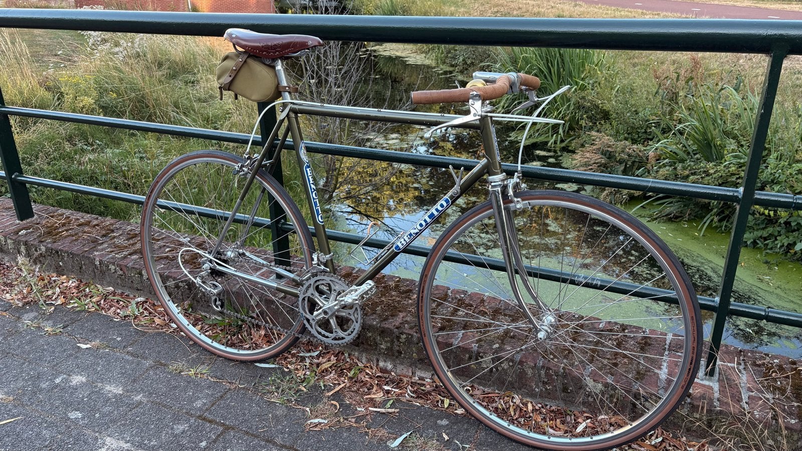 Vintage Benotto racefiets - Shimano 600 en Mavic wielen, Fietsen en Brommers, 28 inch, Gebruikt, 53 tot 57 cm, Ophalen