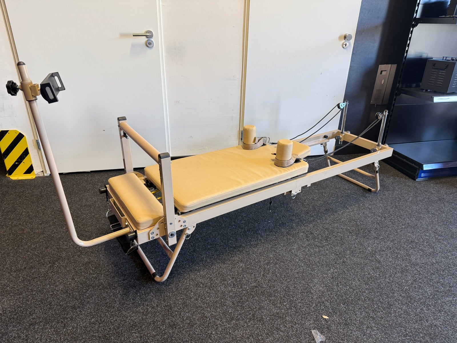 Mewave PRO Pilates Reformer Beige – demo model (als nieuw), Sport en Fitness, Ophalen of Verzenden, Zo goed als nieuw